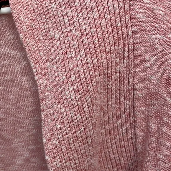 Lovely pink cardigan - Picture 3 of 3